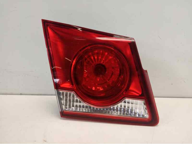 Recambio de piloto trasero izquierdo para chevrolet cruze lt referencia OEM IAM 96830489  