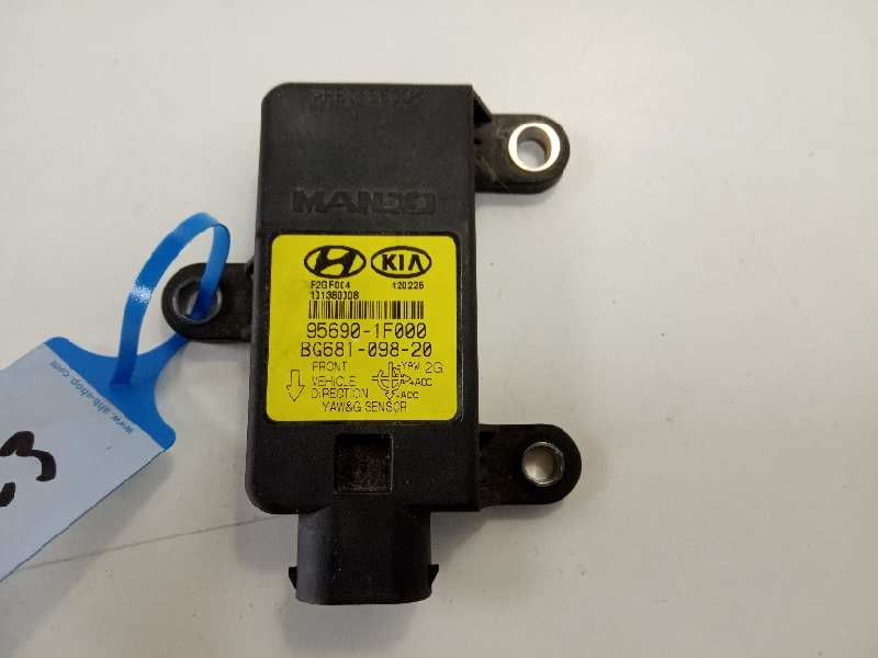 Recambio de modulo electronico para kia sportage drive 4x2 referencia OEM IAM 956901F000  