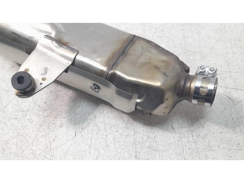 Recambio de silenciador trasero para honda crf 1100l africa twin africa twin referencia OEM IAM 18310MLNE00  