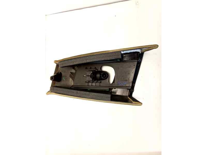 Recambio de moldura para maserati ghibli diesel referencia OEM IAM 06700113840  