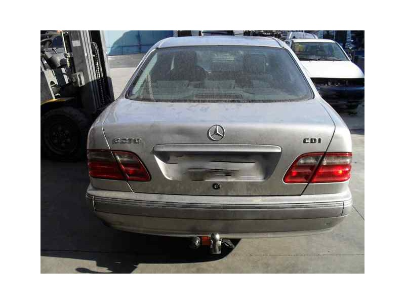 mercedes-benz clase e (w210) berlina diesel del año 1999