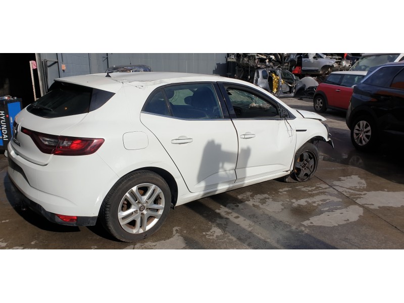 renault megane iv berlina 5p del año 2017