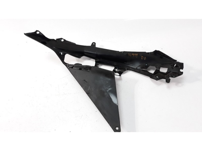 Recambio de moldura para kawasaki er 6 referencia OEM IAM 550280718  