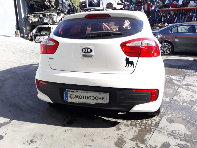 kia rio (yb) del año 2015