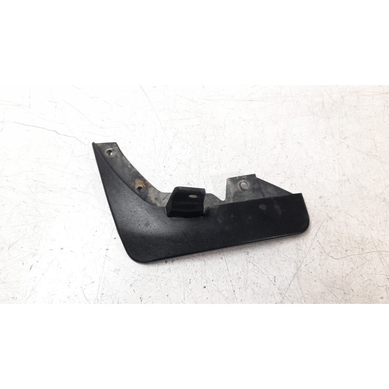 Recambio de faldon trasero para nissan np300 pick-up (d23) 2.3 dci diesel cat referencia OEM IAM 767D44KJ0A  