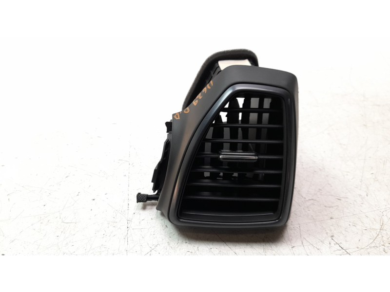 Recambio de aireador derecho para hyundai tucson 1.6 crdi cat referencia OEM IAM 97490D7AA0  