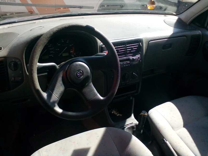 volkswagen polo berlina (6n1) del año 1997