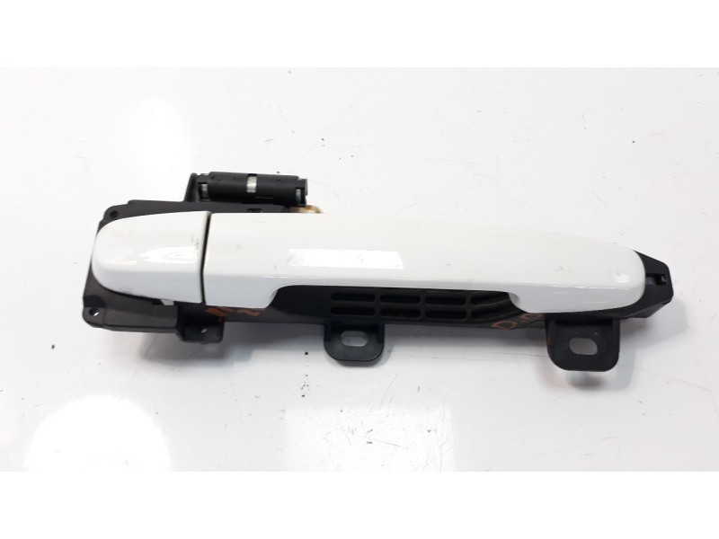 Recambio de maneta exterior delantera derecha para toyota aygo 1.0 cat referencia OEM IAM 692110H900  