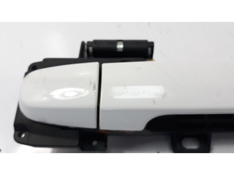 Recambio de maneta exterior delantera derecha para toyota aygo 1.0 cat referencia OEM IAM 692110H900  