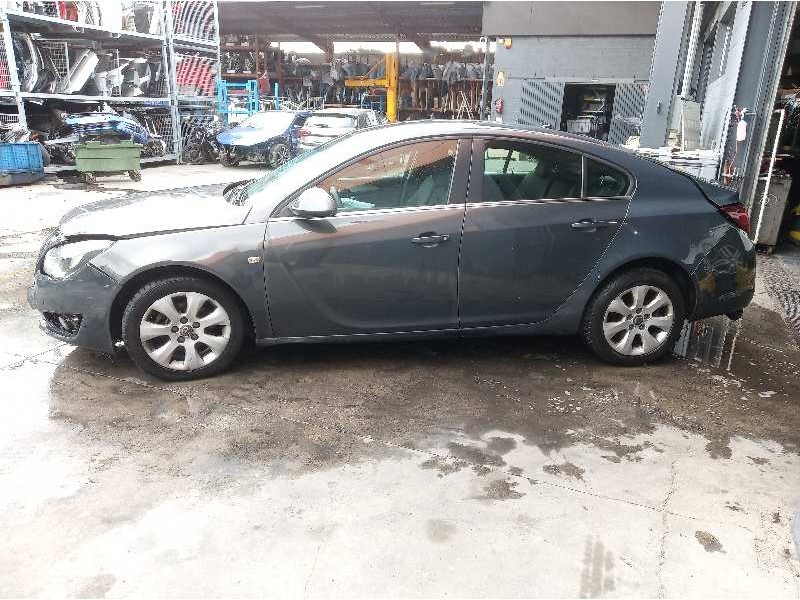opel insignia berlina del año 2016
