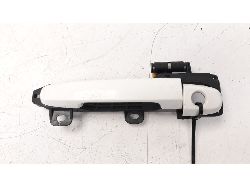 Recambio de maneta exterior delantera izquierda para toyota aygo 1.0 cat referencia OEM IAM 692110H030  