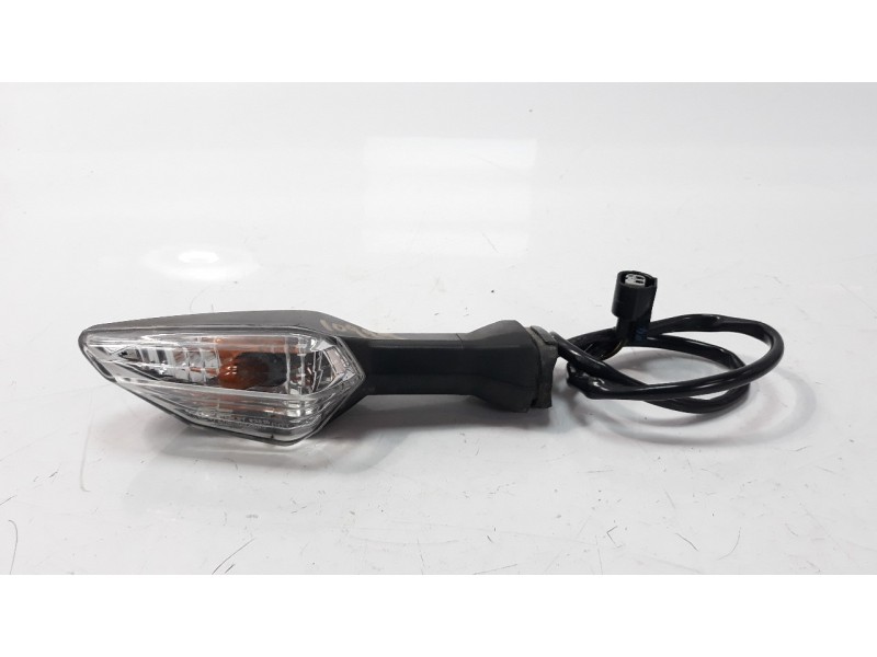 Recambio de piloto trasero izquierdo para kawasaki er 6 referencia OEM IAM 230370535  