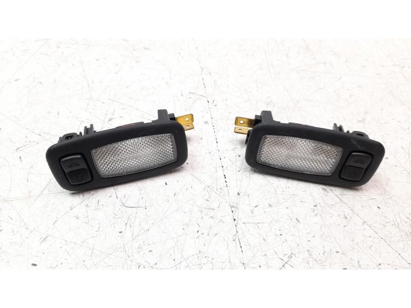 Recambio de luz interior para hyundai tucson 1.6 crdi cat referencia OEM IAM 928923SXXX  