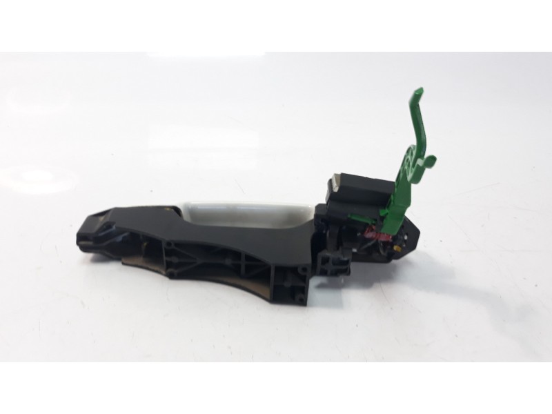 Recambio de maneta exterior trasera derecha para toyota aygo 1.0 cat referencia OEM IAM 692110H030  