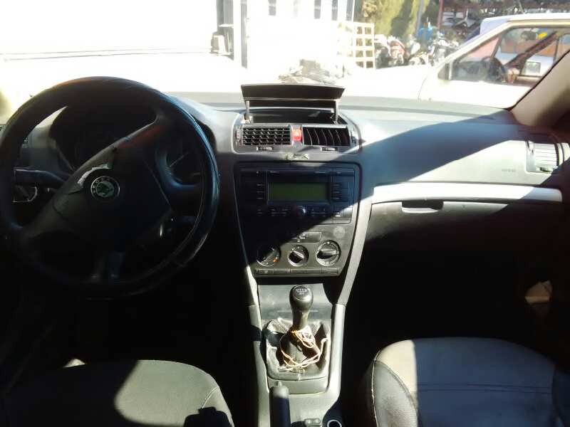 skoda octavia berlina (1z3) del año 2007