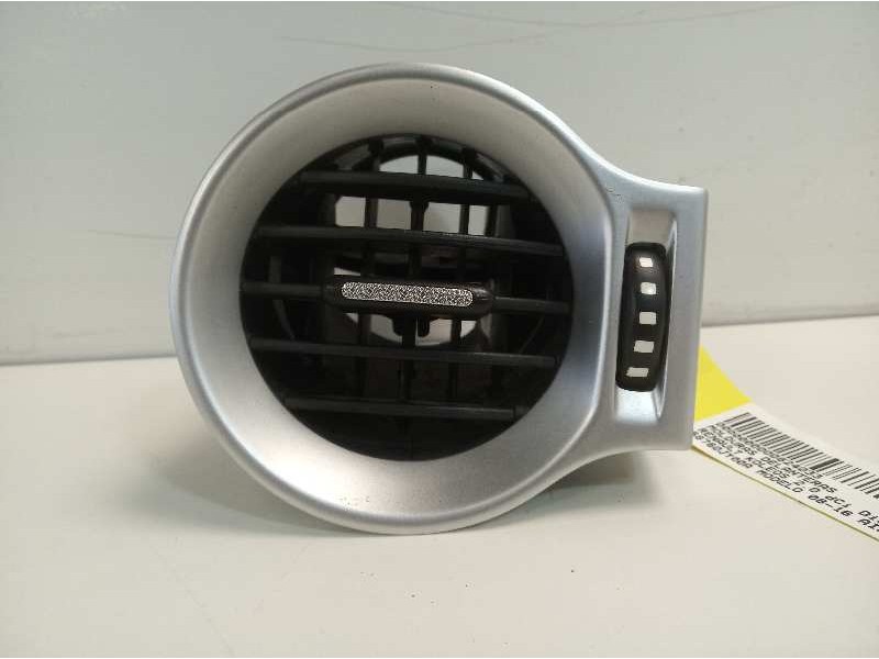 Recambio de rejilla aireadora para renault koleos 2.0 dci diesel fap referencia OEM IAM 68760JY00A 68760JY00B 