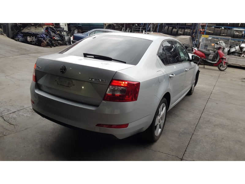 skoda octavia lim. (5e3) del año 2017