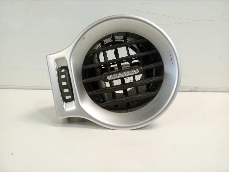 Recambio de rejilla aireadora para renault koleos 2.0 dci diesel fap referencia OEM IAM 68761JY00A 68761JY00B 