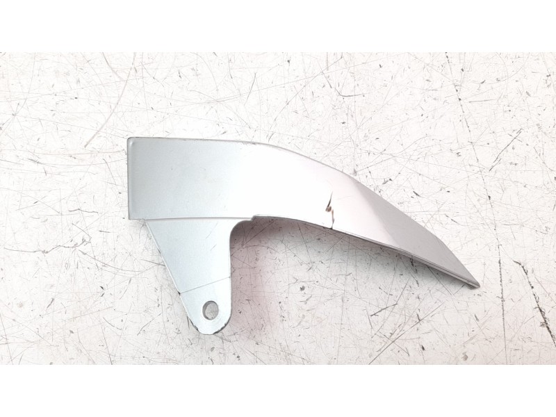 Recambio de moldura para yamaha mt-09 (7.2013) referencia OEM IAM BS22830C00  