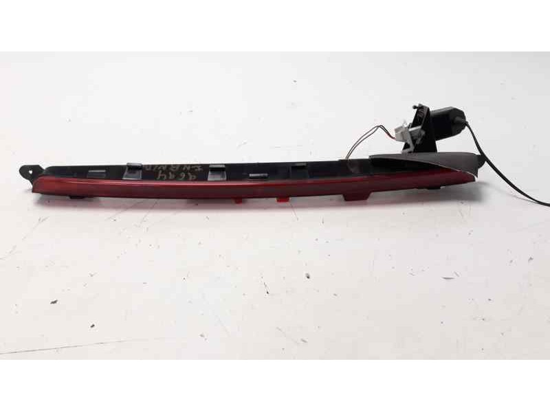 Recambio de luz central de freno para infiniti q30 2.2d sport referencia OEM IAM A1569069600  