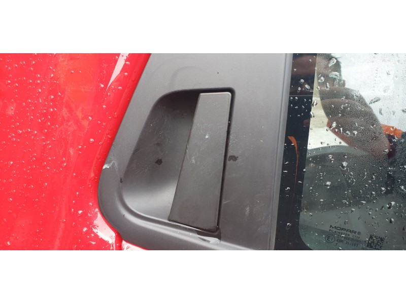 Recambio de maneta exterior trasera derecha para jeep avenger altitude referencia OEM IAM 52176473  