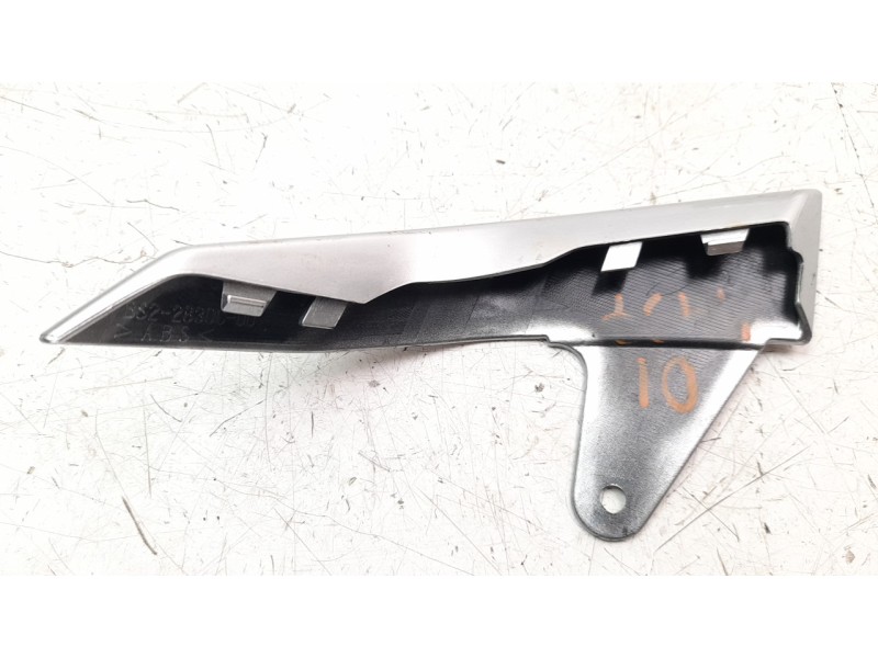 Recambio de moldura para yamaha mt-09 (7.2013) referencia OEM IAM BS22830C00  