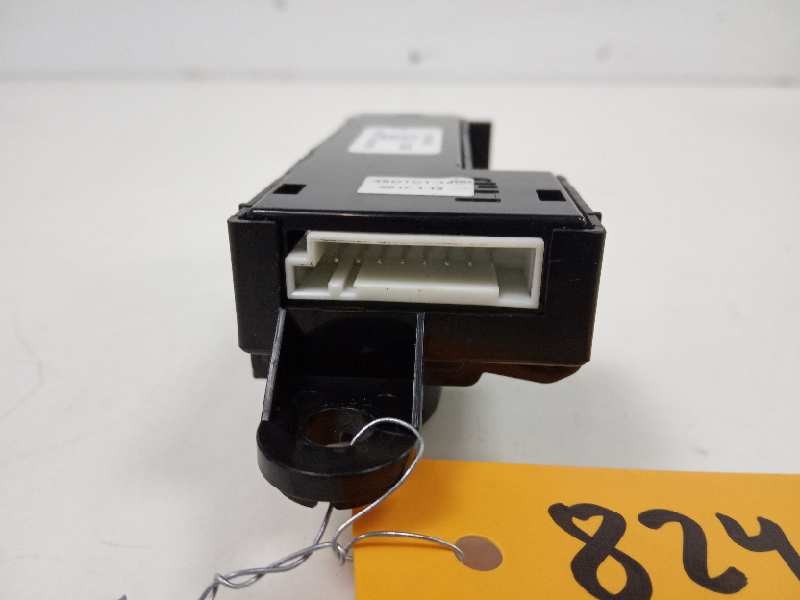 Recambio de interruptor para kia cee´d drive referencia OEM IAM 93310A2000  