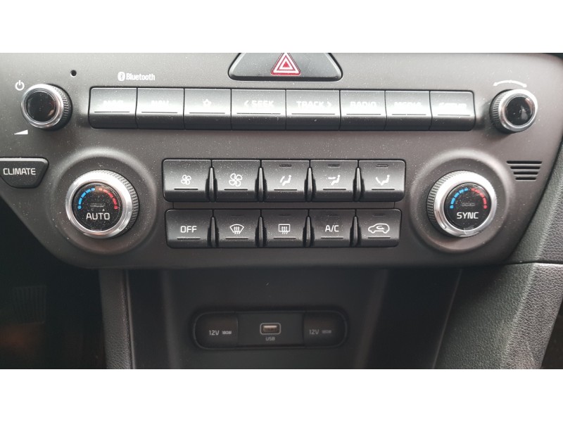 Recambio de mando climatizador para kia sportage 1.6 crdi cat referencia OEM IAM 97250F1CD0AK5  