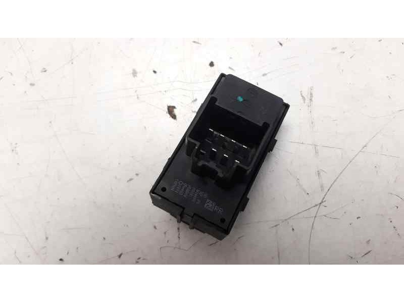 Recambio de mando elevalunas trasero derecho para chevrolet cruze lt referencia OEM IAM 20933566  