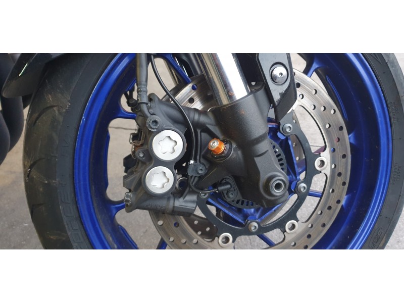 Recambio de pinza de freno delantera derecha para yamaha mt-09 (7.2013) referencia OEM IAM 2DR2580U0000  