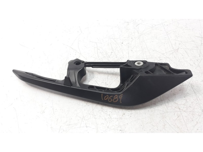 Recambio de moldura para honda nc 750 nc 750 x referencia OEM IAM 77340MJJD10  