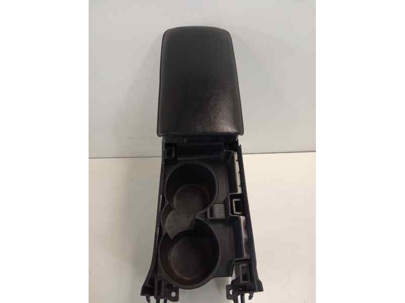 Recambio de apoyabrazos central para toyota lexus ct 200h referencia OEM IAM   