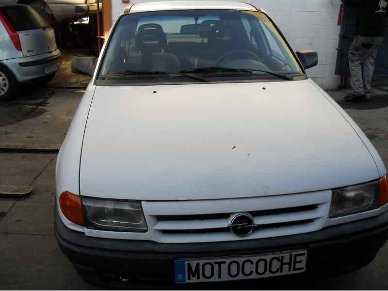opel astra f berlina del año 1993