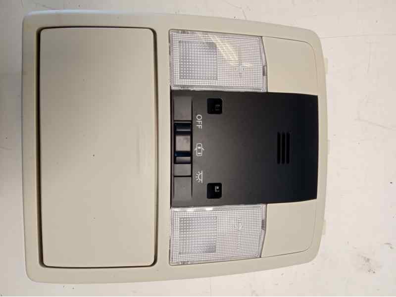 Recambio de luz interior para toyota lexus ct 200h referencia OEM IAM   