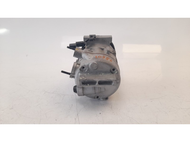Recambio de compresor aire acondicionado para hyundai tucson 2.0 crdi cat referencia OEM IAM F500NFFEA02  