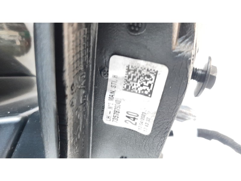 Recambio de retrovisor izquierdo para jeep avenger altitude referencia OEM IAM 735787924  