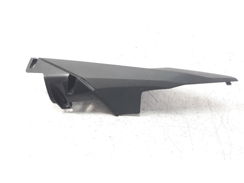 Recambio de moldura para honda nc 750 nc 750 x referencia OEM IAM 77271MKWD00  