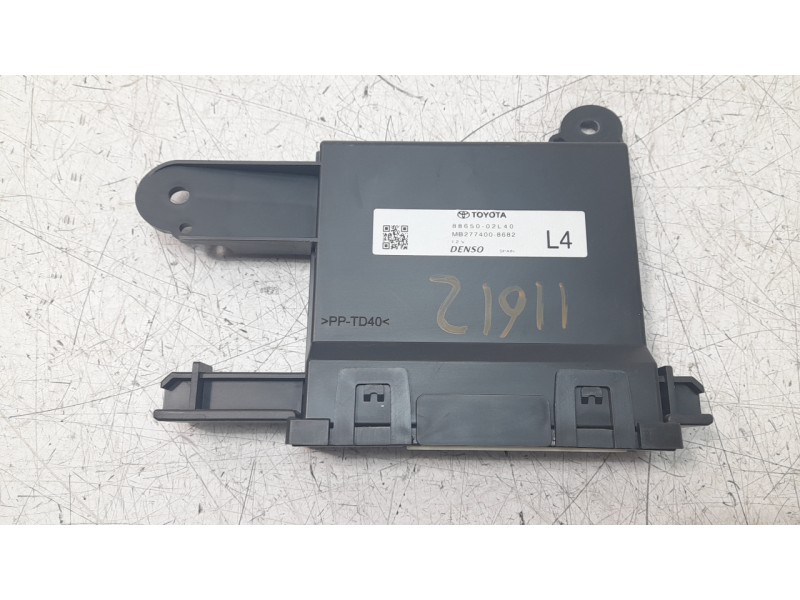 Recambio de modulo electronico para toyota corolla (e21) referencia OEM IAM 8865002L40  