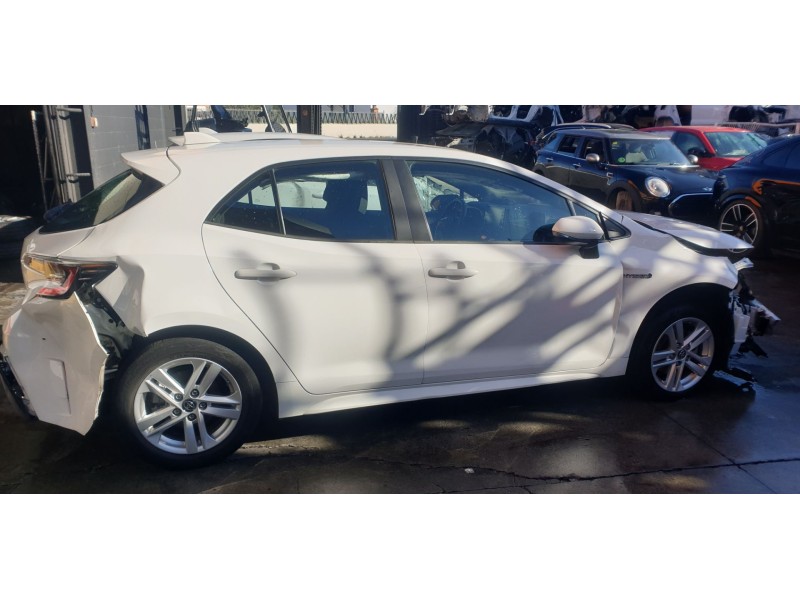 toyota corolla (e21) del año 2020