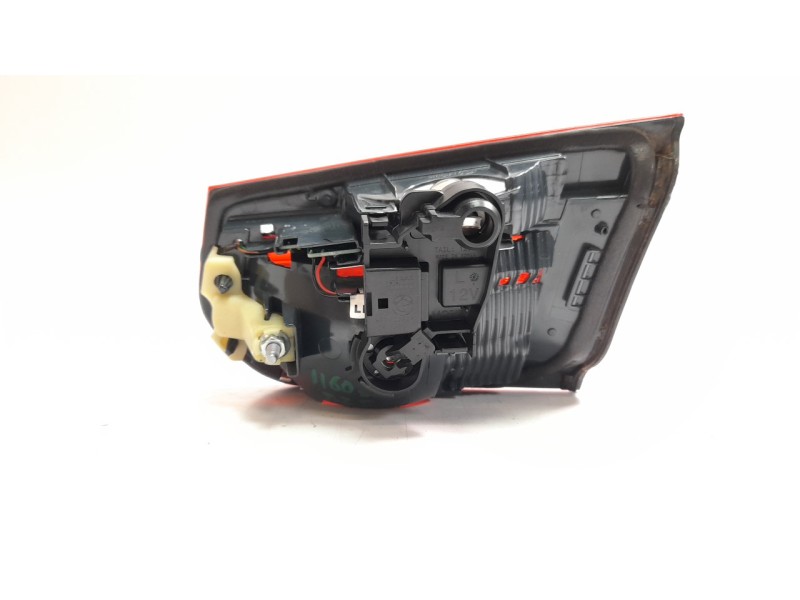 Recambio de piloto trasero izquierdo interior para bmw serie 3 lim. (f30) 318d referencia OEM IAM 6321737111102 103F06330775 