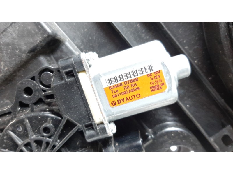 Recambio de elevalunas trasero derecho para hyundai tucson 2.0 crdi cat referencia OEM IAM 83480D7600  