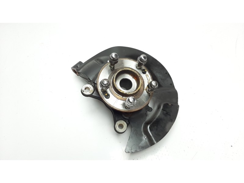 Recambio de mangueta delantera izquierda para hyundai tucson 2.0 crdi cat referencia OEM IAM 51715D7000  
