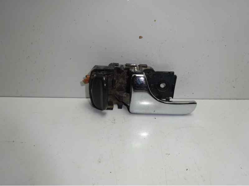 Recambio de maneta interior delantera izquierda para nissan terrano/terrano.ii (r20) 2.7 turbodiesel referencia OEM IAM   