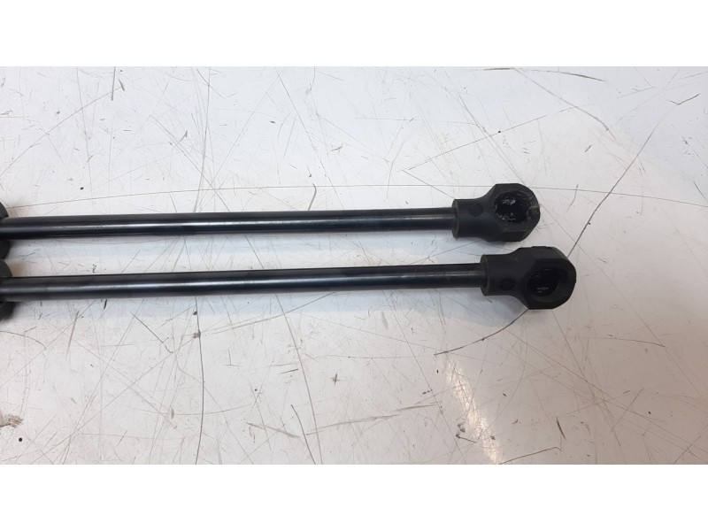 Recambio de amortiguadores maletero / porton para renault captur 0.9 energy referencia OEM IAM 654709991R  