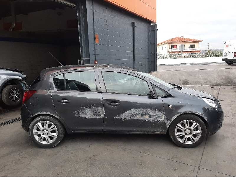 opel corsa d del año 2010
