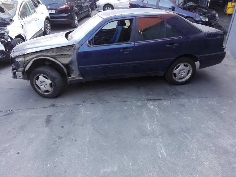 mercedes-benz clase c (w202) berlina del año 1996