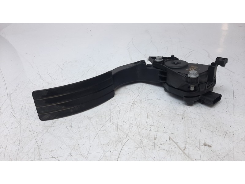 Recambio de potenciometro pedal para renault captur 0.9 energy referencia OEM IAM 180029347R  