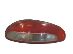 Recambio de piloto trasero izquierdo para mitsubishi colt (ca0) referencia OEM IAM MB880431  