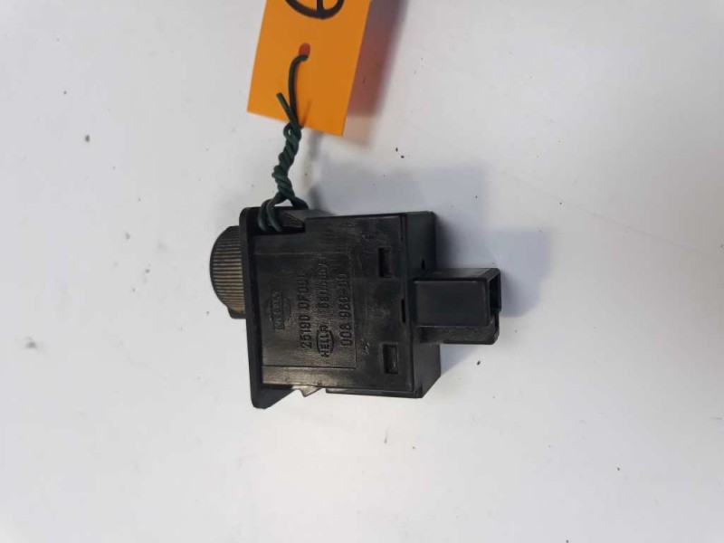Recambio de interruptor para nissan terrano/terrano.ii (r20) 2.7 turbodiesel referencia OEM IAM 251900F000  