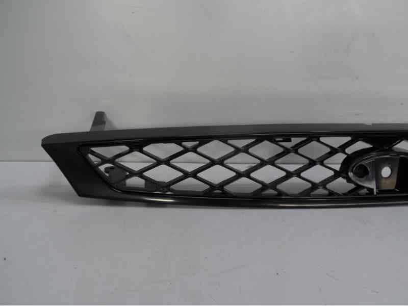 Recambio de rejilla delantera para ford focus berlina (cak) referencia OEM IAM 1744364 107103005 FD4222001